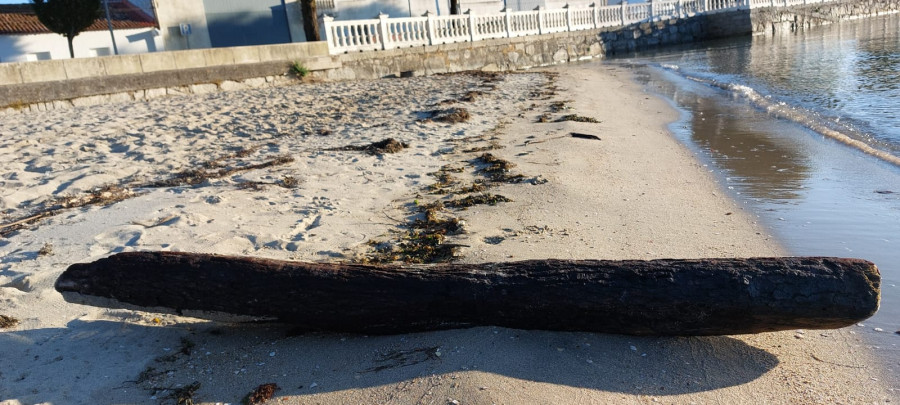 Varela exige a Costas y Portos que se aclaren sobre la titularidad de la playa de O Preguntoiro