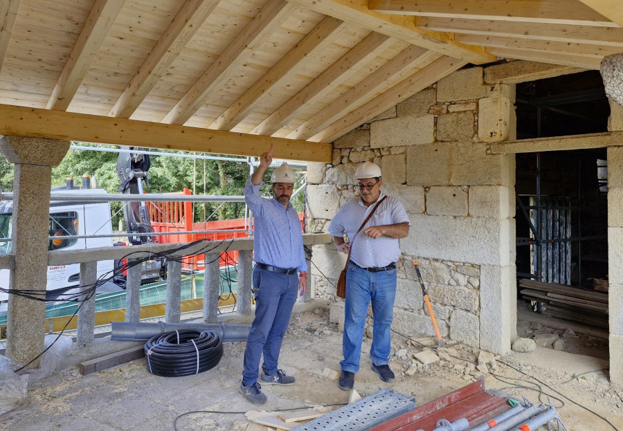 La puesta en valor del Pazo de Goiáns avanza con la rehabilitación de la capilla y la creación de un sendero a O Coído