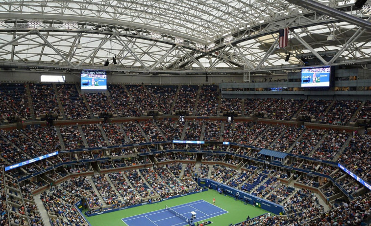 Jéssica Bouzas se medirá a Pegula en el estadio más grande del mundo del tenis