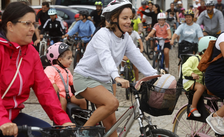 A Illa celebró su Festa da Bicicleta