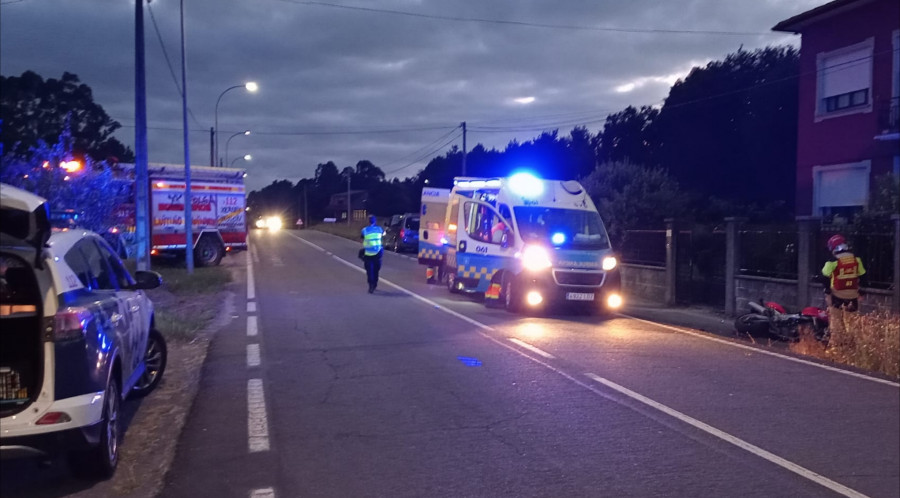 Herido un motorista en un accidente de tráfico en la carretera AC-305, en Rianxo