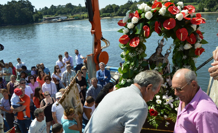 Abanqueiro celebra hoy el día grande del Carmen con una procesión marítima