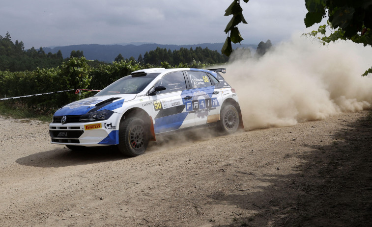 Francisco Dorado y Andrea Lamas triunfan en la clase B del RallyMix de Portas