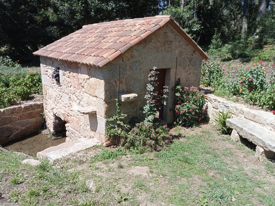 El Ayuntamiento de Ribeira adjudica con una rebaja del 0,62% la redacción del proyecto de recuperación de la senda de los molinos del Río Saíñas