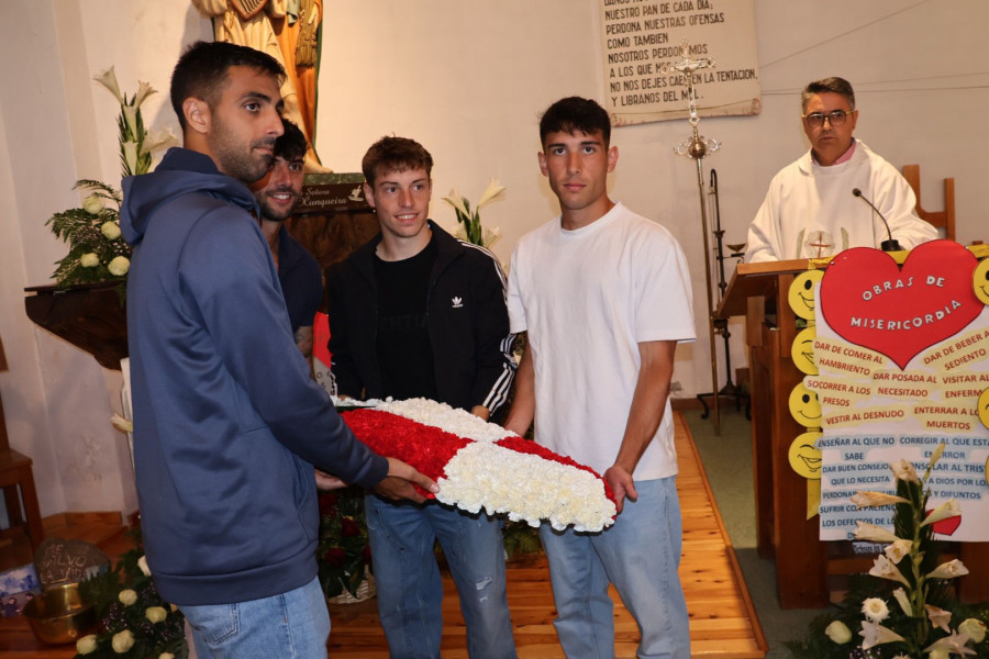 Ofrenda floral del Arosa a la Virgen de A Xunqueira