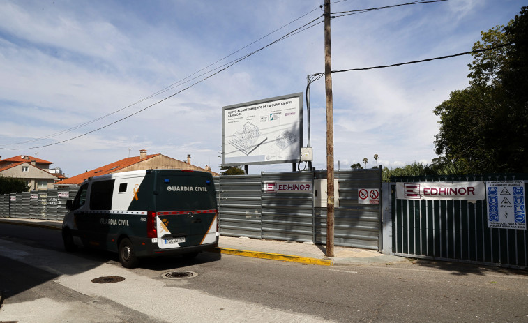 Interior excusa el retraso del cuartel de Cambados en la 