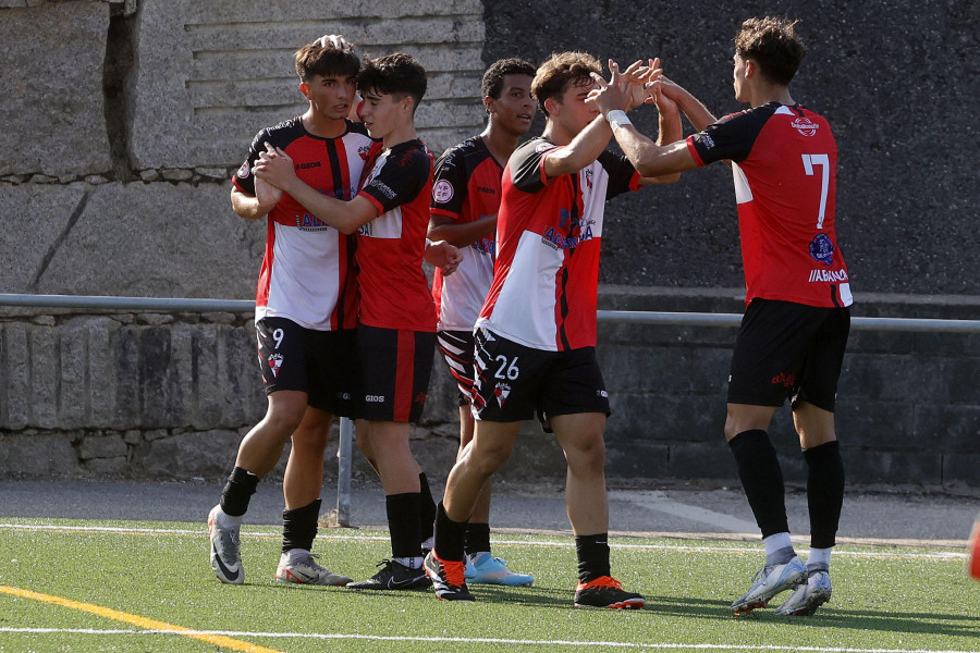 El Arosa juvenil visita al Veriña en Gijón en un campo donde salió escaldado el año pasado