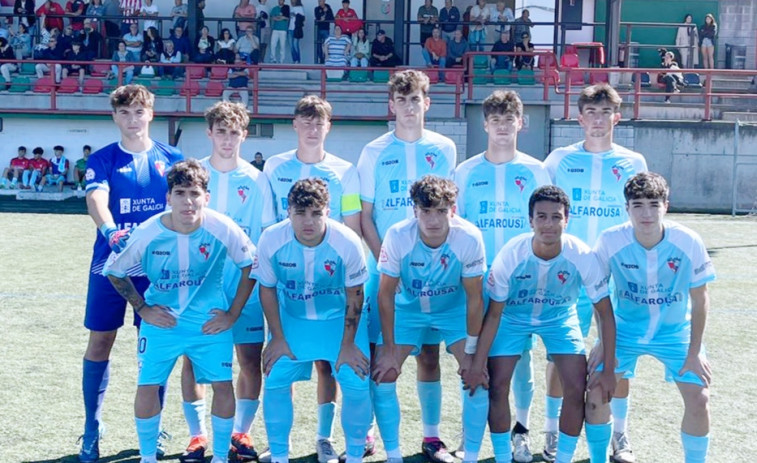 El Arosa juvenil fue con la lección aprendida y sumó un punto