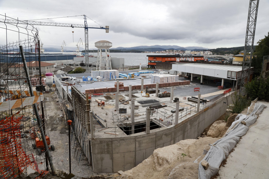 El derribo de unas edificaciones, con control arqueológico, da un nuevo impulso a las obras del Mercadona