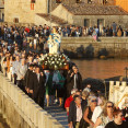 Procesión valvanera fiestas san tomé cambados