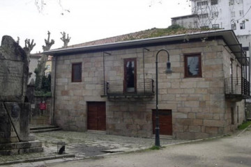 Casa da calzada exposalnés cambados