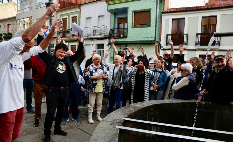 Revenidas espera hoxe a Dakidarría e Lendakaris Muertos tras o roteiro histórico  da man de Xurxo Souto