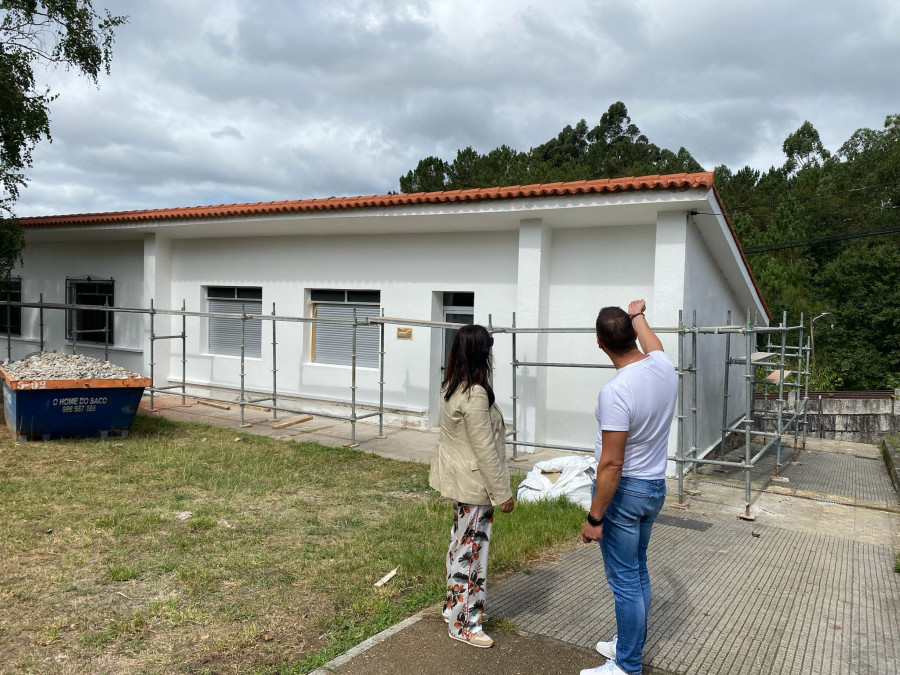 Moraña termina la obra en el centro social de O Buelo