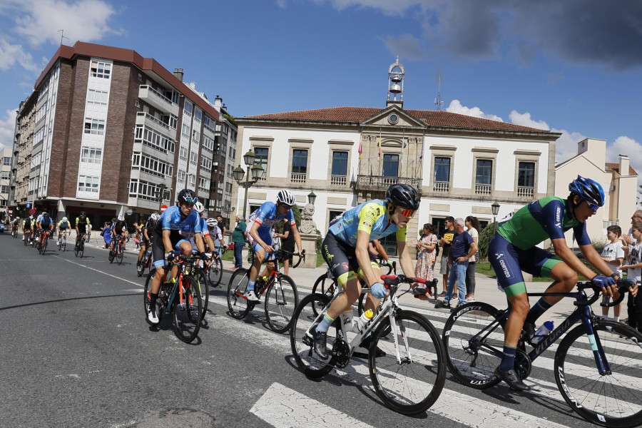 La Vuelta Ciclista a Galicia atraviesa Vilagarcía el domingo