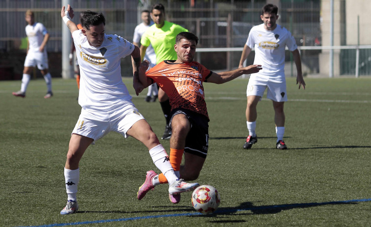 El CD Boiro suma su segunda derrota en Tercera ante el Silva