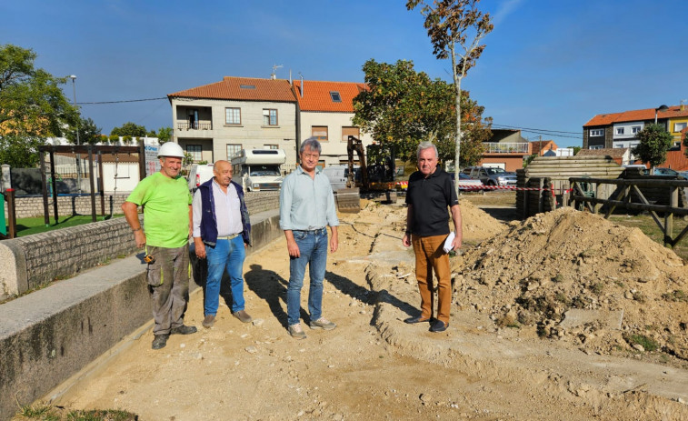 O Grove inicia las obras de acondicionamiento del parque Terra de Porto y planea las del entorno de O Sineiro