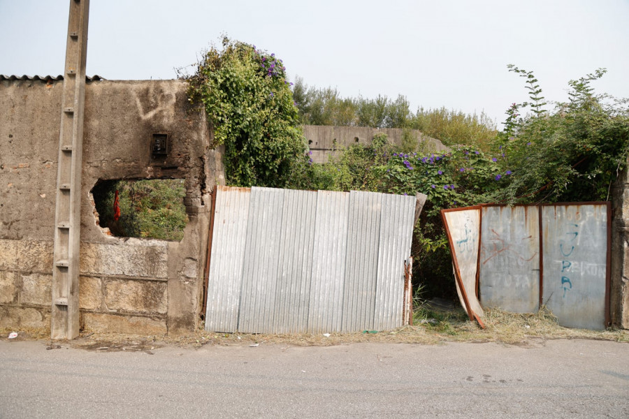 El Concello de Vilagarcía ya había abierto un expediente de disciplina urbanística a los dueños de la finca que ardió ayer