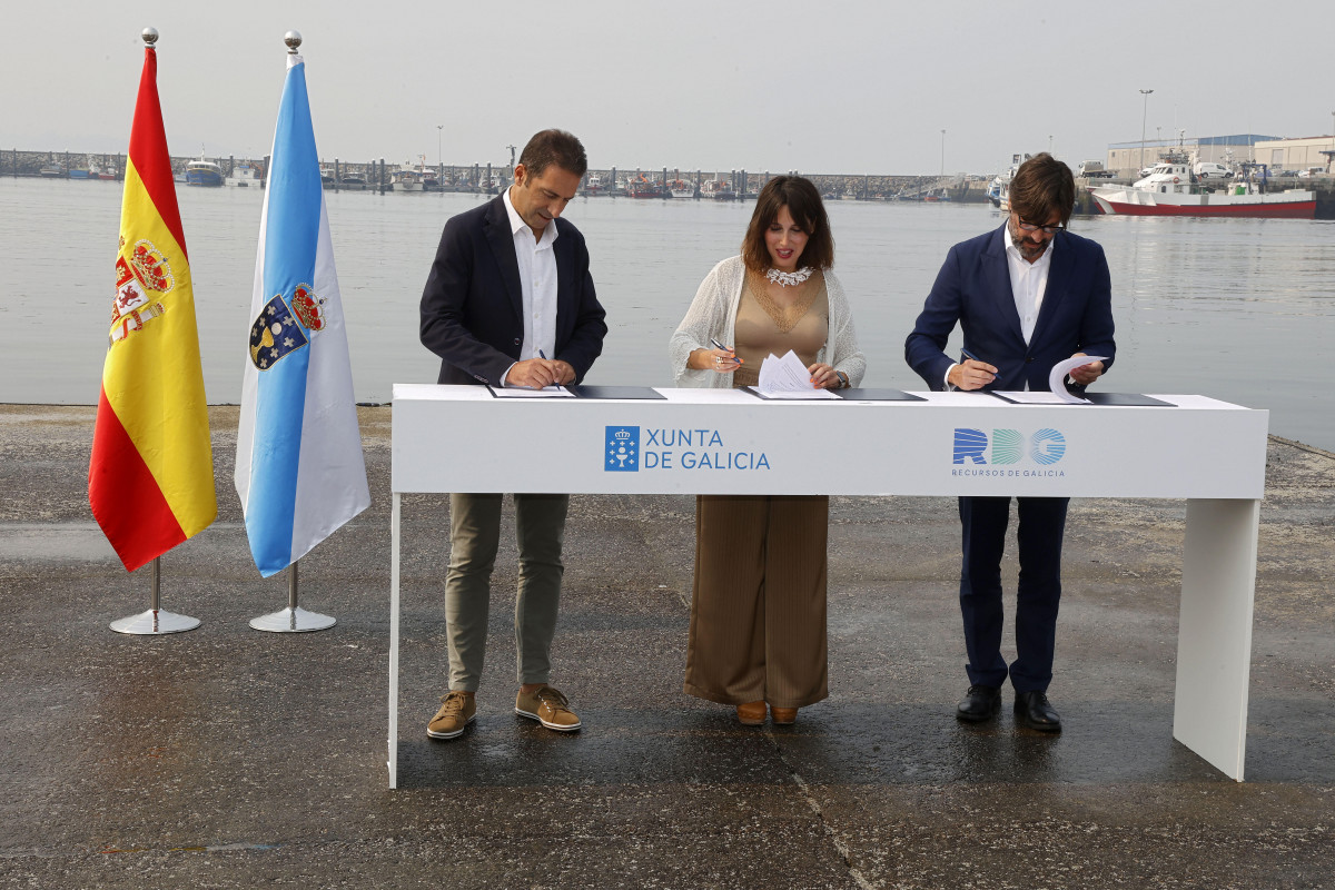 Firma convenio cambados energía recursos de galicia xunta