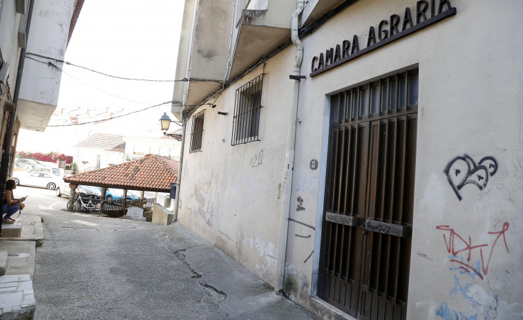 Cambados busca otras vías para reformar la antigua Cámara Agraria como local para jóvenes