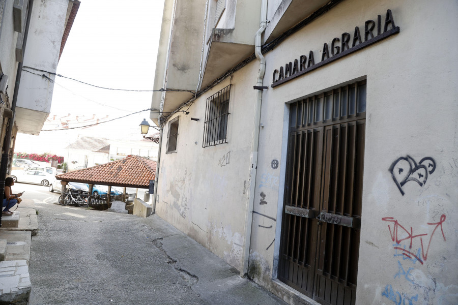 Cambados busca otras vías para reformar la antigua Cámara Agraria como local para jóvenes