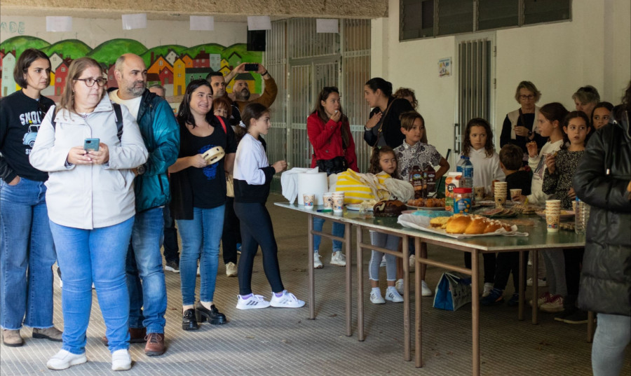 El conselleiro de Educación reitera que las necesidades de Rianxo están atendidas, pero la ANPA del Brea Segade discrepa