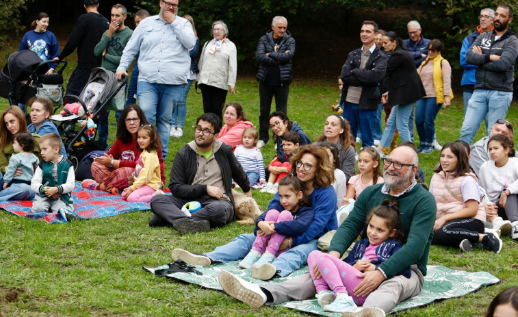 O folk demostra estar “moi vivo” en Vilagarcía e afianza a romaría no Alobre