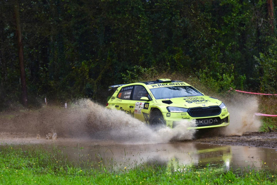 Suárez e Iglesias dominan en la primera etapa del RallyMix de Cuntis