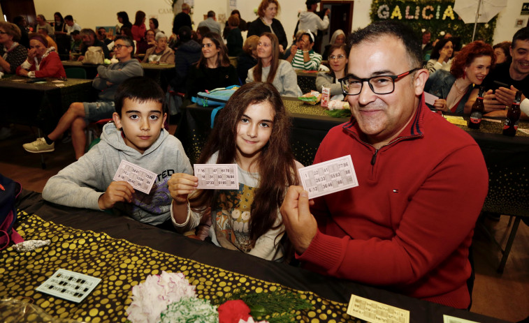 La puja solidaria de GaliciAME atrae a más personajes famosos y ya suman medio centenar