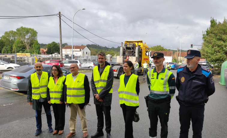 La DGT inicia en Vilagarcía una campaña de control y concienciación por el uso de teléfonos móviles al volante