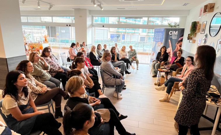 La Mancomunidade de O Salnés celebra un taller sobre el peso de la alimentación en la salud de la mujer