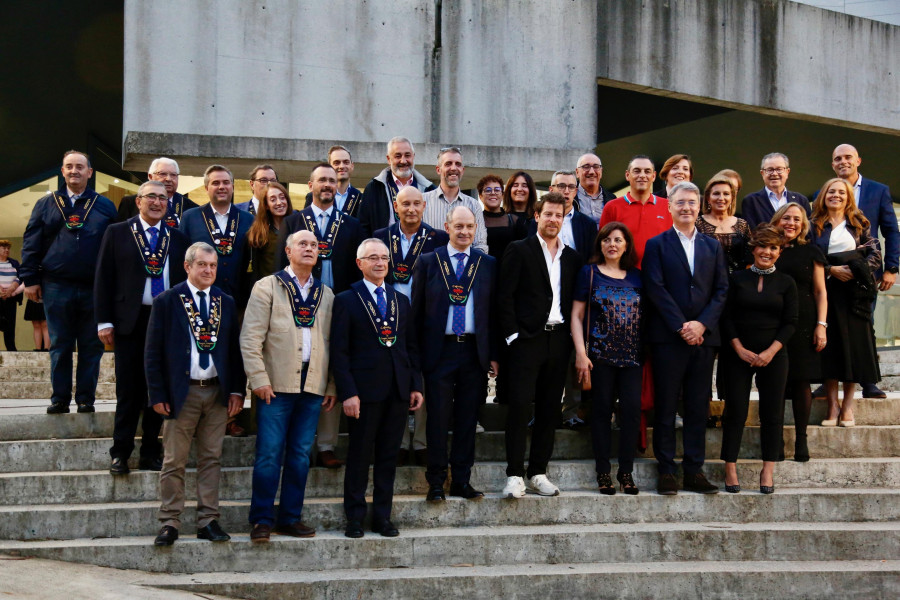 Sonsoles Ónega, Manu Baqueiro, Jacobo Aguín y Centolo Larpeiro reciben las Centolas de Ouro 2024 en O Grove