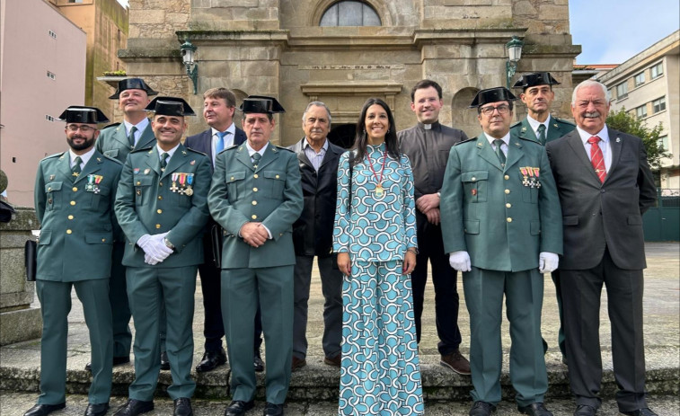 La unidad de Ribeira de la Patrulla Fiscal de la Guardia Civil celebró la festividad de su patrona con la sociedad de la capital barbanzana