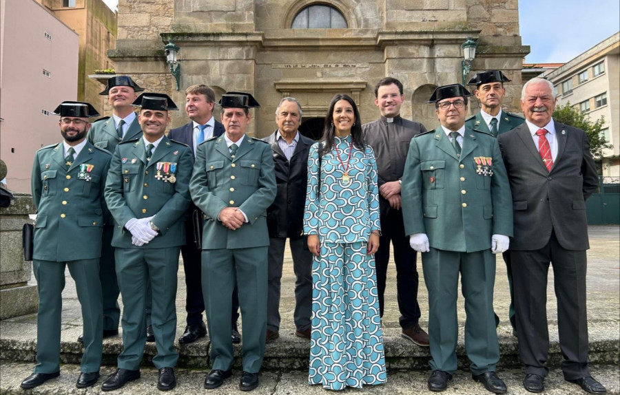 La unidad de Ribeira de la Patrulla Fiscal de la Guardia Civil celebró la festividad de su patrona con la sociedad de la capital barbanzana