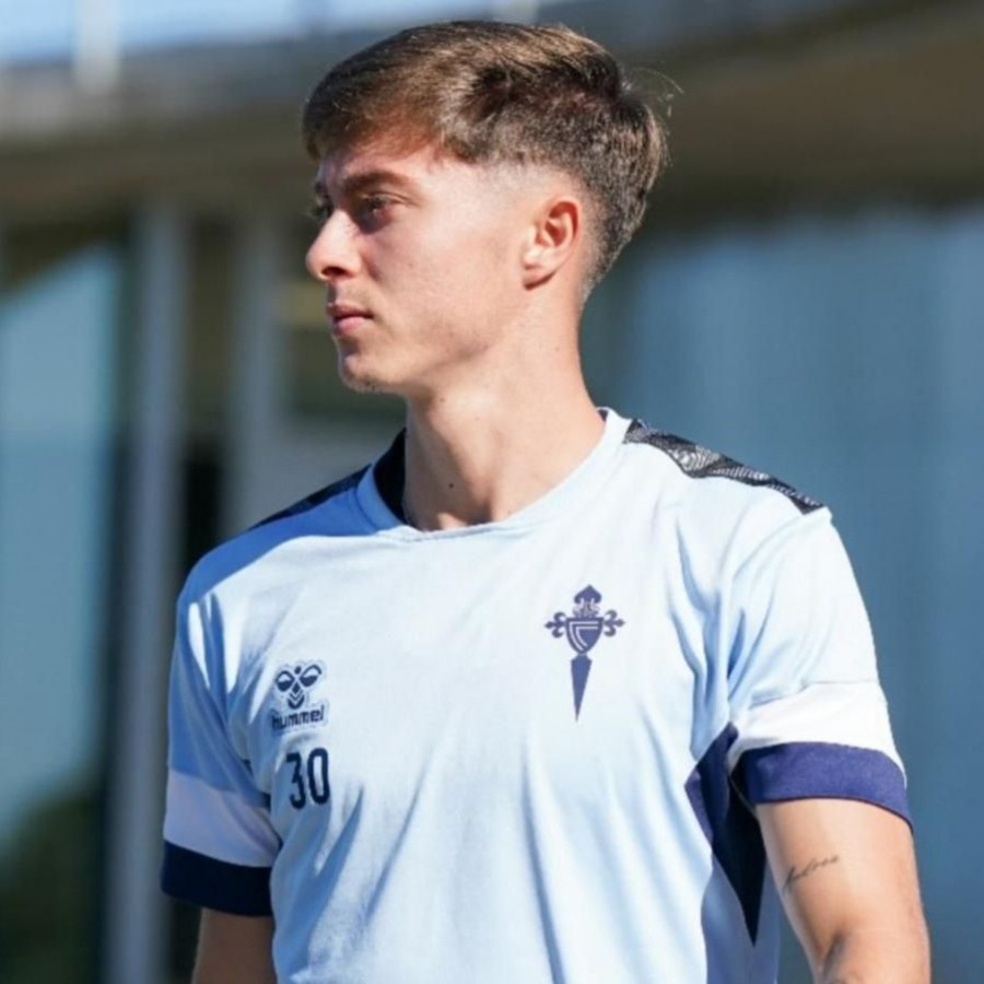 Óscar Marcos cierra su primera vez con la Sub 19 con un empate ante Rumanía