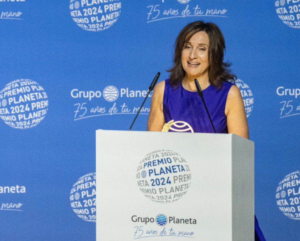 EuropaPress 6277381 ganadora premio planeta paloma sanchezgarnica 2d gala entrega 73 premio planeta