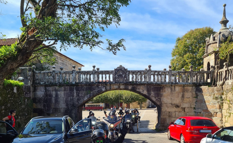 El Yamaha Custom Club España conoció Cambados, Vilanova y A Illa de Arousa en una ruta motera