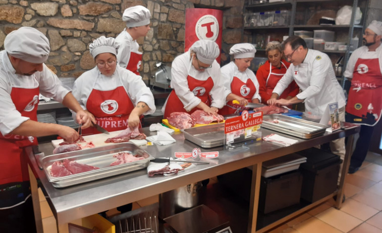 El taller de hostelería de Vilanova conoce los secretos de la carne