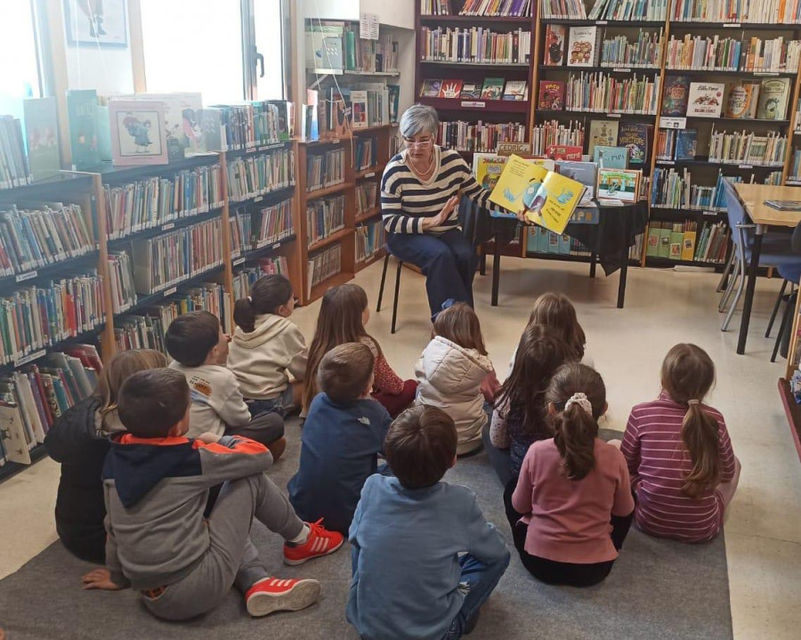 Sesiones de humor, magia y narración oral para niños y adultos en las bibliotecas de Sanxenxo