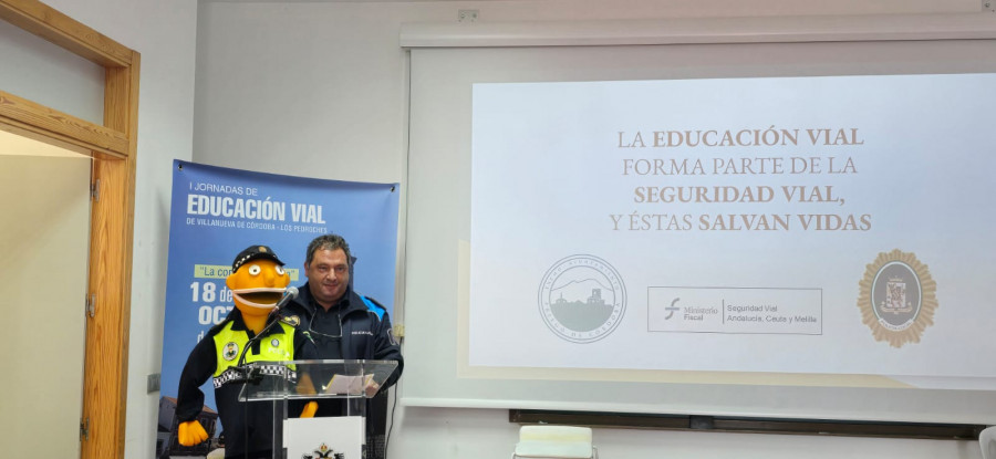 El “Poli Paco” participa en unas jornadas de educación vial en Córdoba