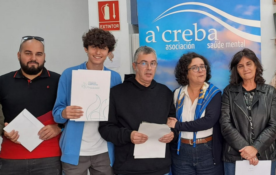 A Creba entregó los premios de su primer Concurso de Relatos Breves “Ecos da Mente” en su sede de Ribeira