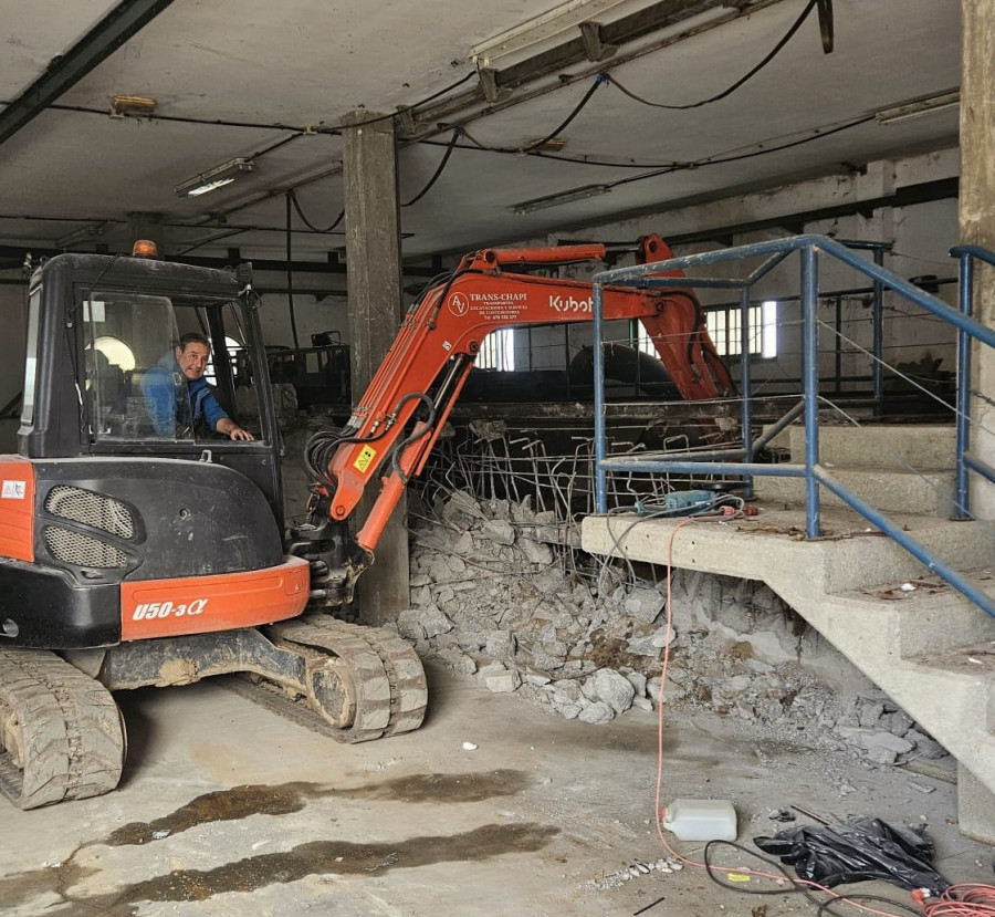 El Concello comienza las obras para acondicionar un local en O Corgo para usar como almacén