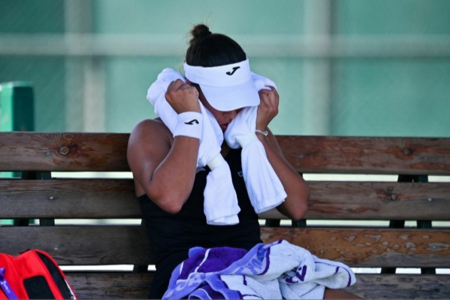 Unas molestias obligan a Jéssica Bouzas a retirarse del WTA 250 de Jiangxi