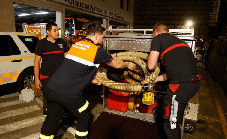 Vilagarcía envía a efectivos de Emerxencias a Valencia para ayudar a los afectados por la DANA