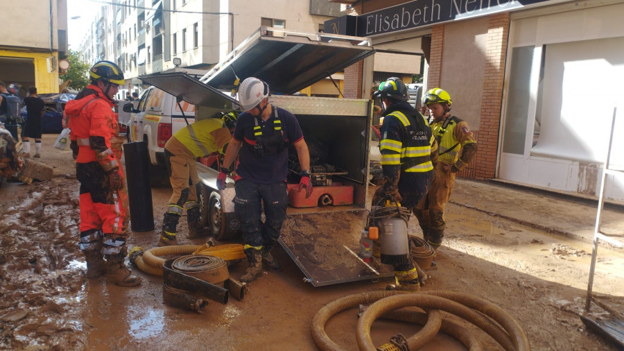 Emerxencias en Valencia | “Isto é un campo de guerra, está todo destrozado”