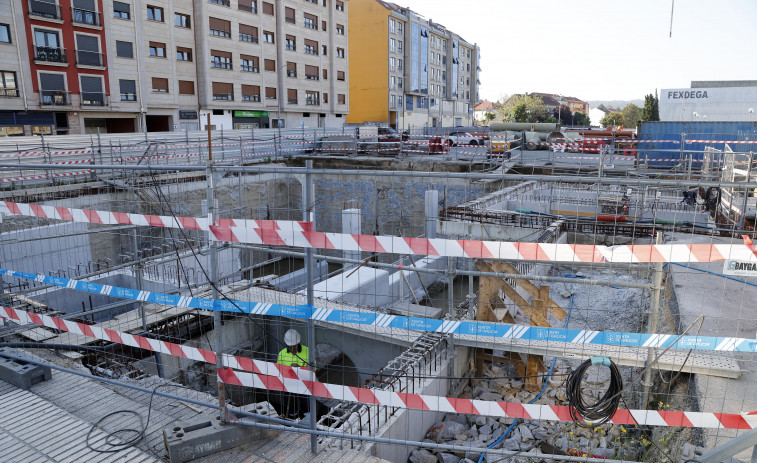 Denuncian grietas en edificios de Fexdega por la obra de la explanada