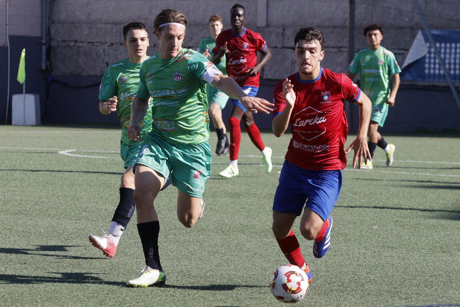 Un gol de Xabi Ares en el tramo final da la primera victoria al Umia en A Bouza