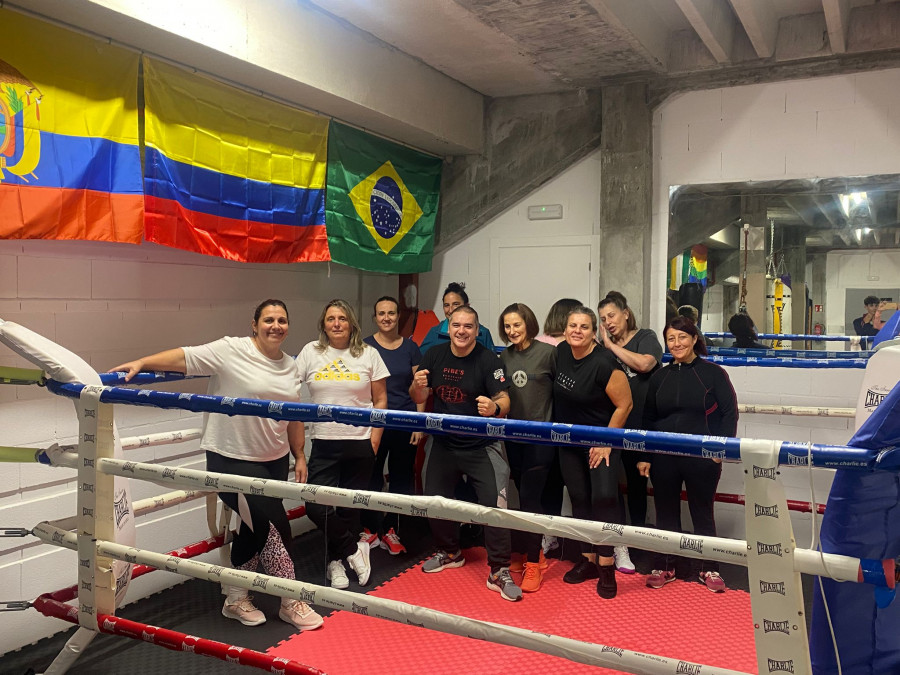 El curso de boxeo para mujeres en Sanxenxo comienza con éxito y lista de espera