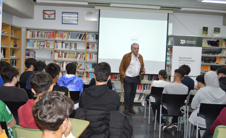 El alumnado del instituto de Sanxenxo se sumerge en la figura del geógrafo gallego Domingo Fontán