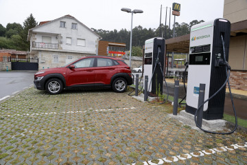 Carga recarga vehículos eléctricos salnés sanxenxo