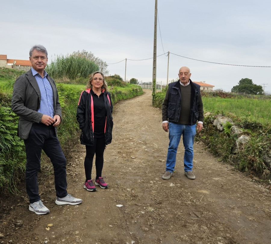 El Concello de O Grove mejora y acondiciona el camino dos Carrascos y Carríns en la parroquia de San Vicente